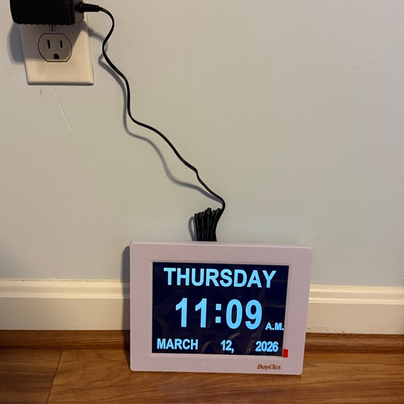 DayClox Digital Calendar Clock - Picture 7 of 7